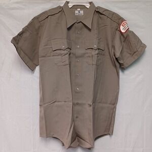 Vintage US Army Corps‎ Of Engineers Chest 27" Pit To Pit With Patch On Left Arm